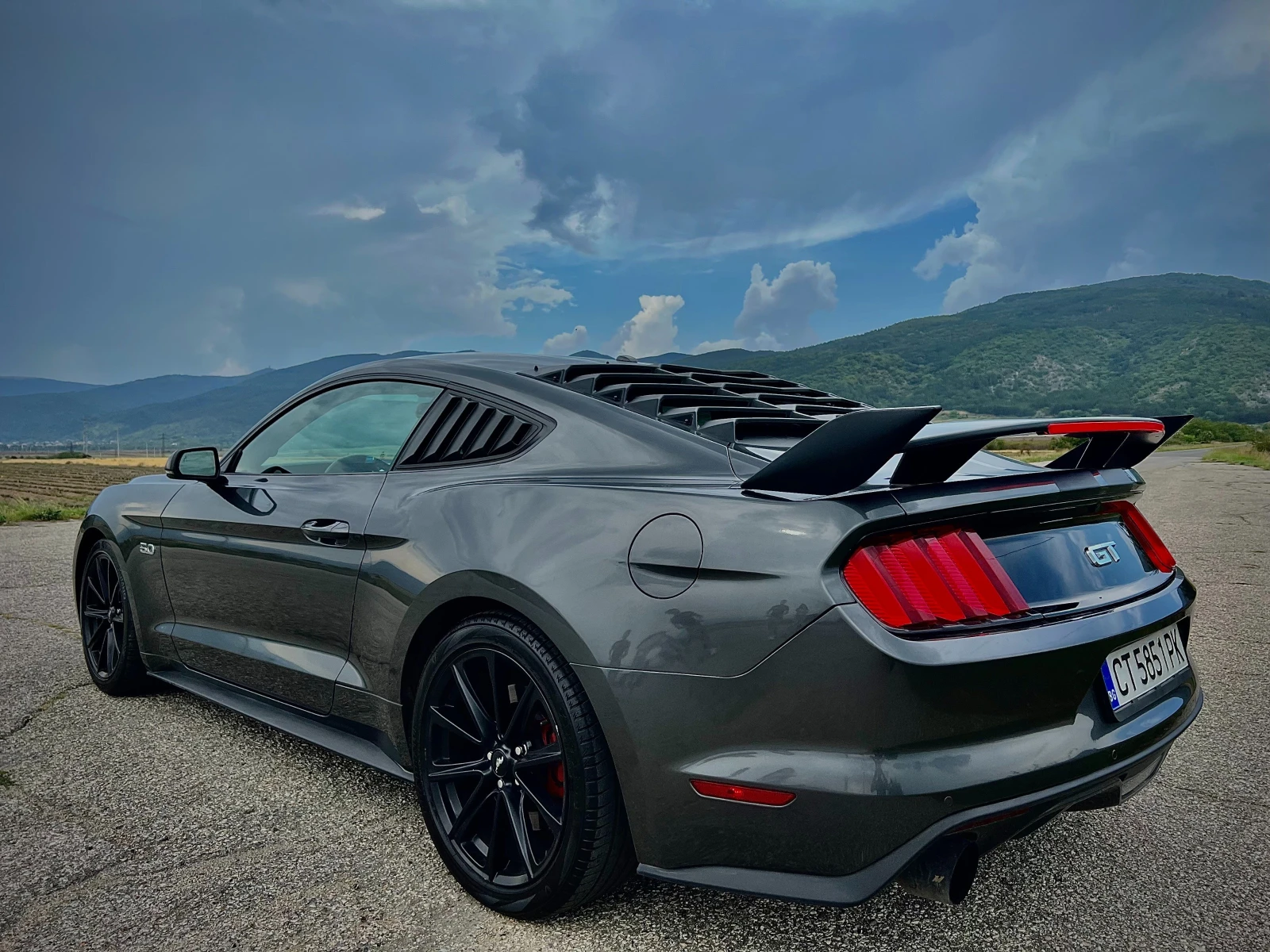 Ford Mustang GT 5.0 - изображение 5