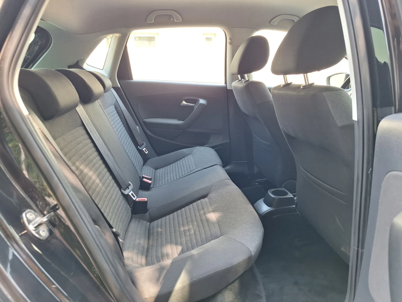 VW Polo 1, 2 90к.с. КЛИМА, НАВИ, ОТЛИЧНА | Mobile.bg — изображение 12