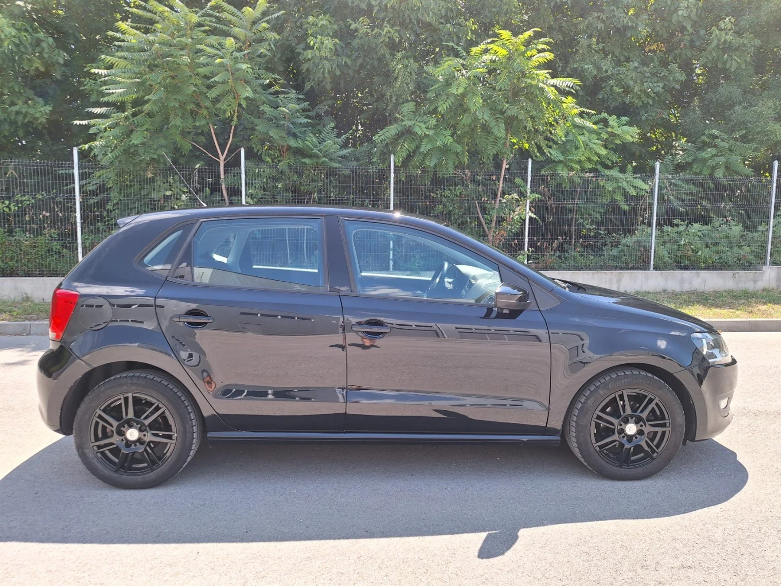 VW Polo 1, 2 90к.с. КЛИМА, НАВИ, ОТЛИЧНА - изображение 4