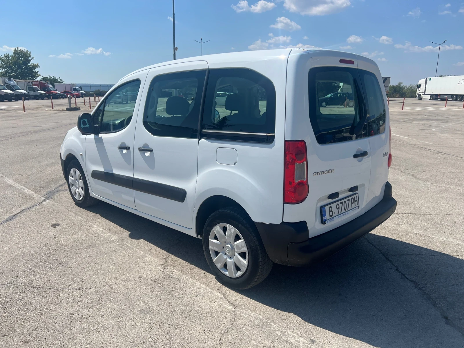 Citroen Berlingo 1, 6 HDI - изображение 4