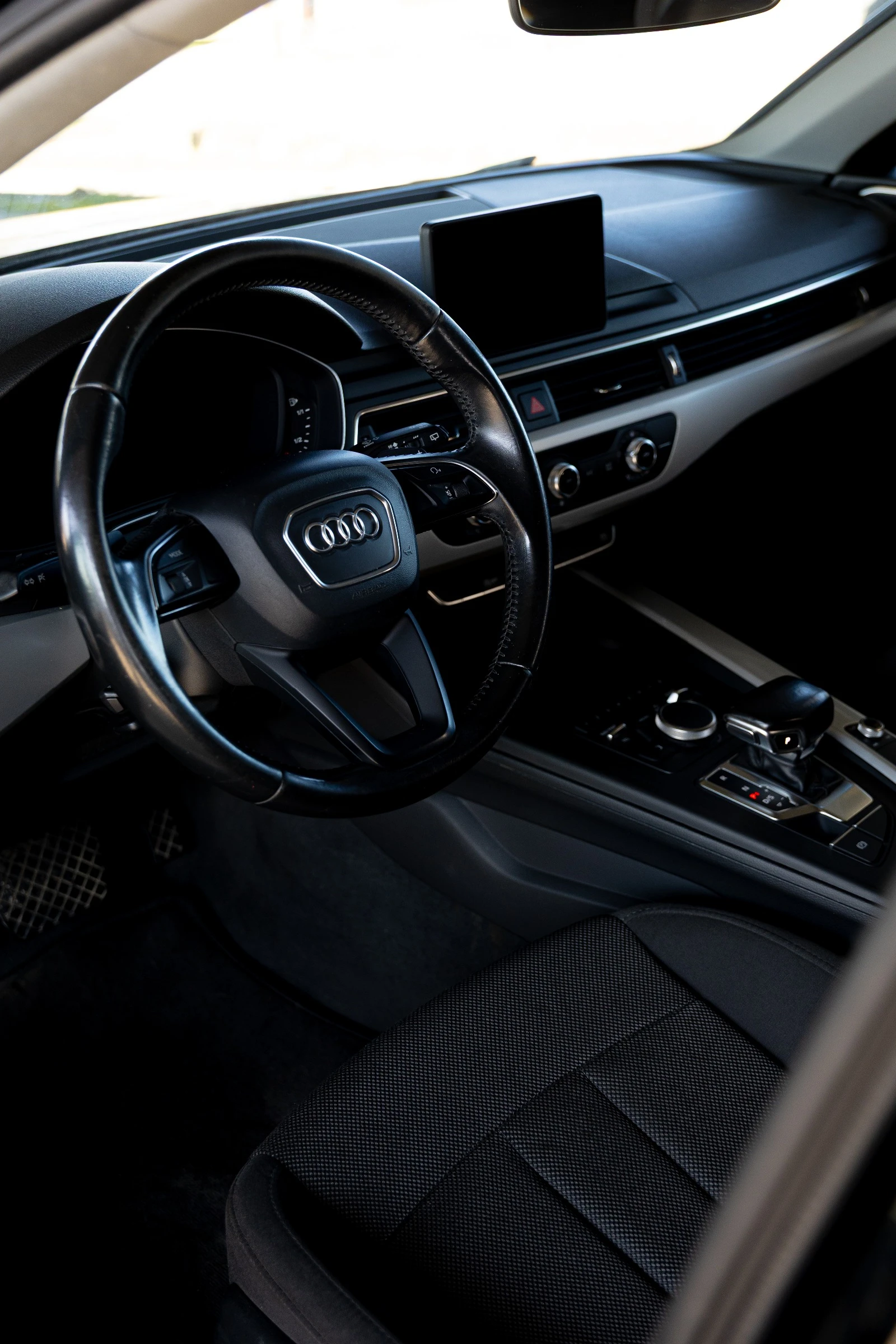 Audi A4, снимка 6 - Автомобили и джипове - 53775132