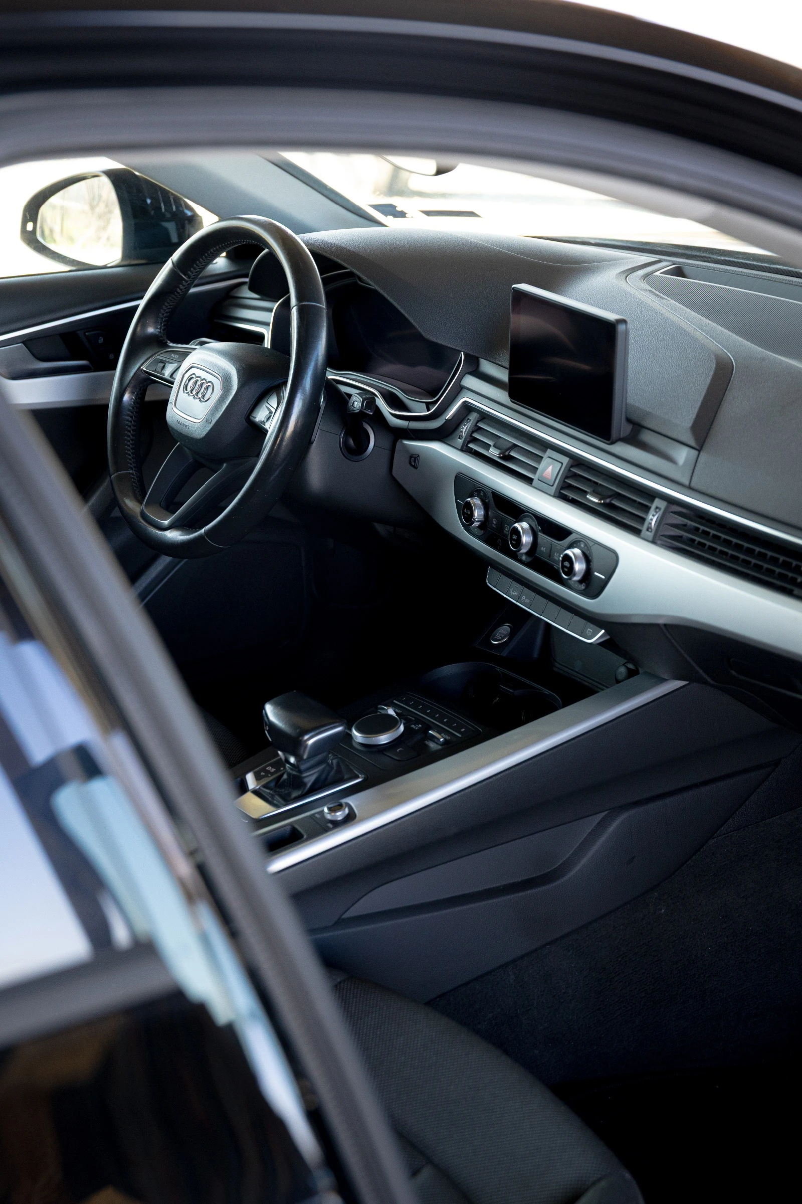 Audi A4, снимка 15 - Автомобили и джипове - 53775132