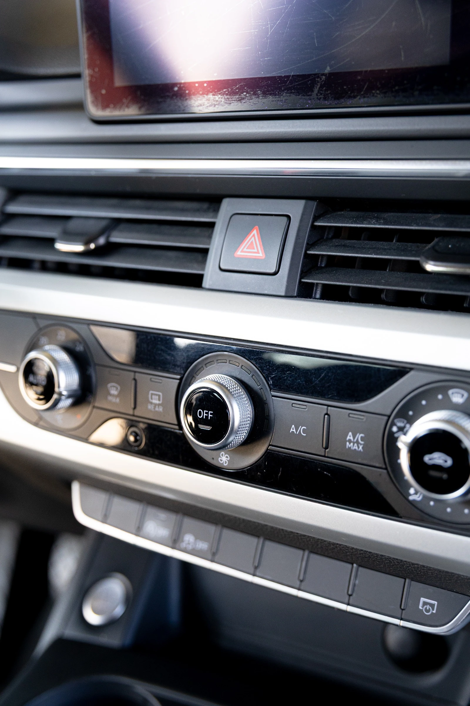 Audi A4, снимка 8 - Автомобили и джипове - 53775132