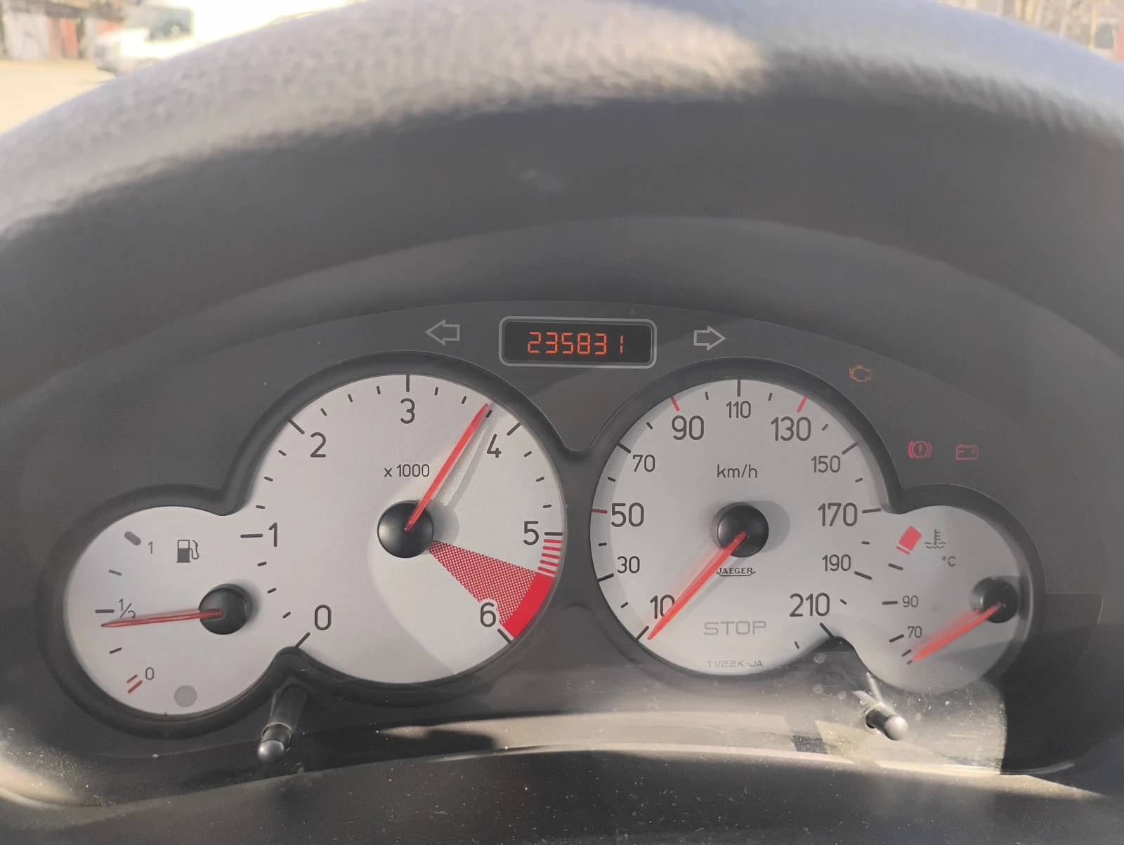 Peugeot 206 SW, снимка 10 - Автомобили и джипове - 53827550