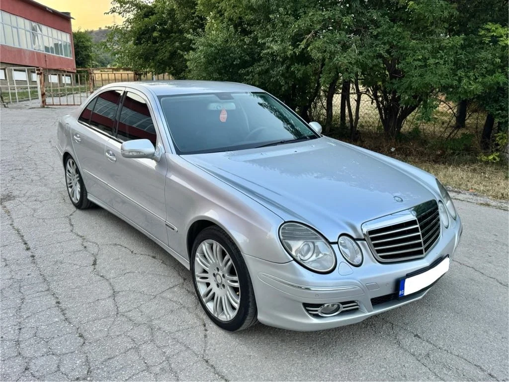 Mercedes-Benz E 320