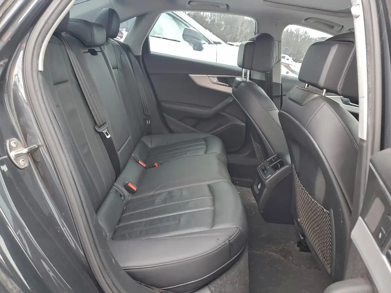 Audi A4 PREMIUM, снимка 9 - Автомобили и джипове - 54224736