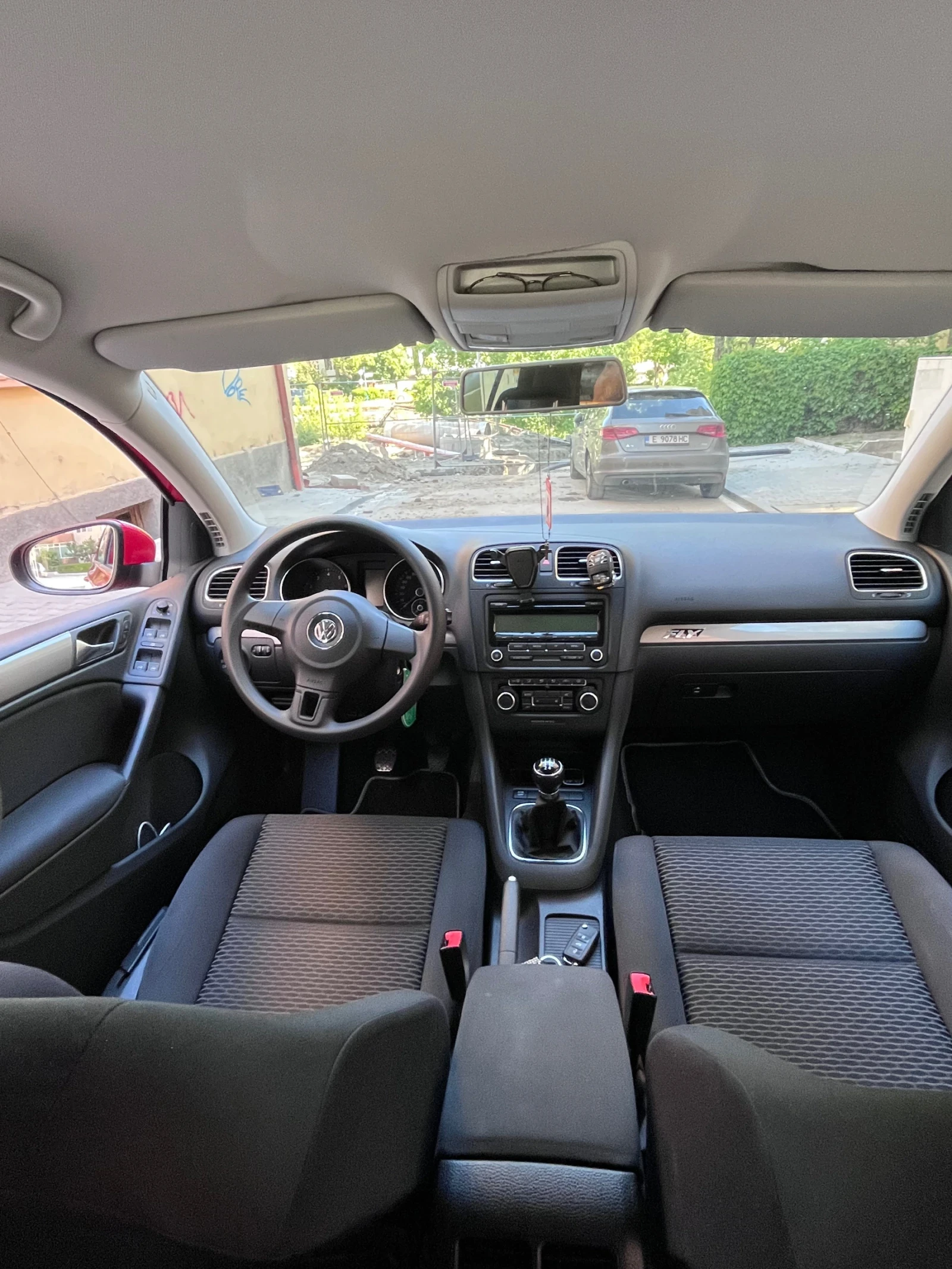 VW Golf Продавам Volkswagen Golf 6, 1.4, снимка 9 - Автомобили и джипове - 54554788