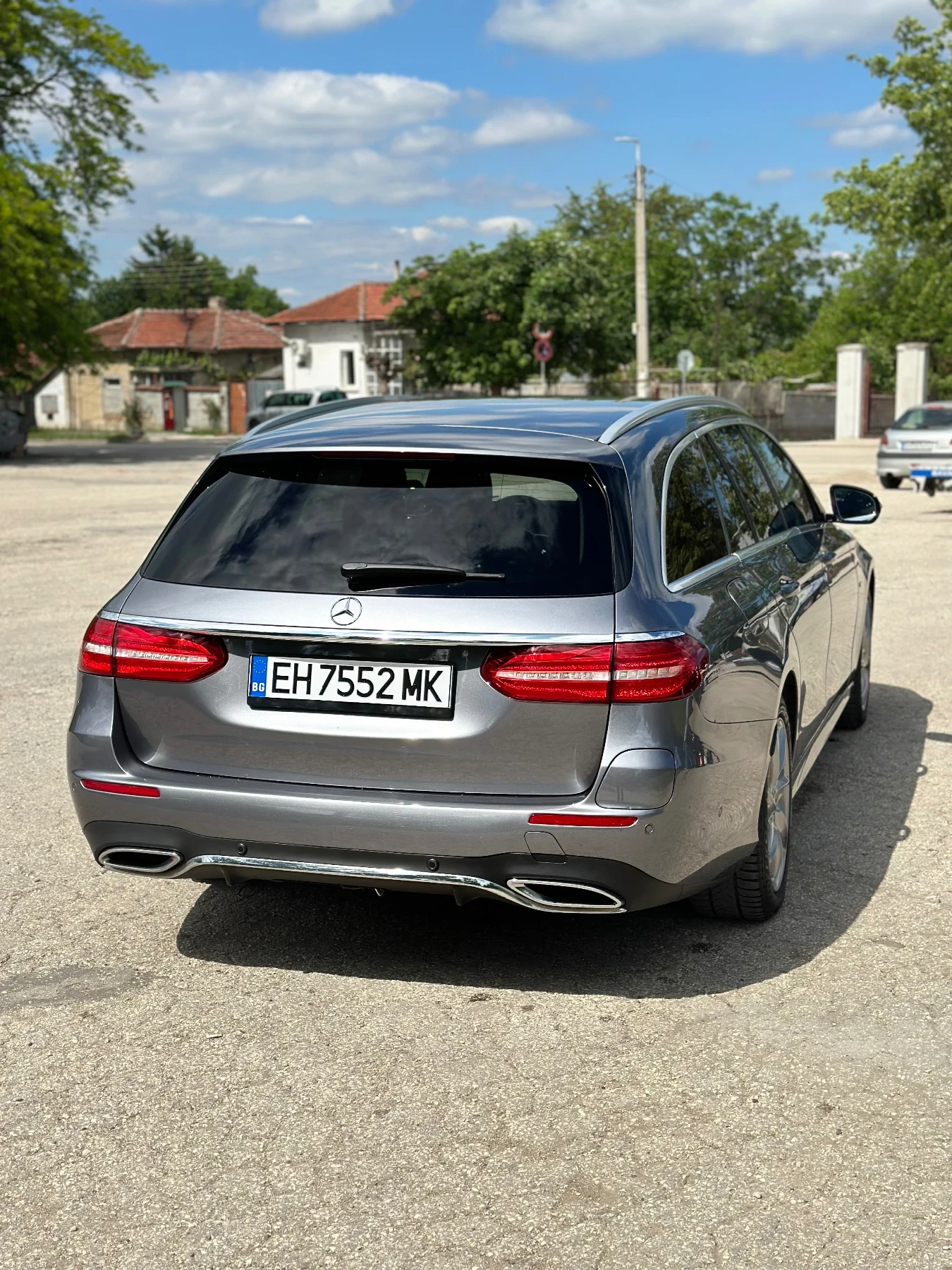 Mercedes-Benz E 300 DE Plug-in Hybrid, AMG Pack , Multi beam LED , снимка 6 - Автомобили и джипове - 54595573