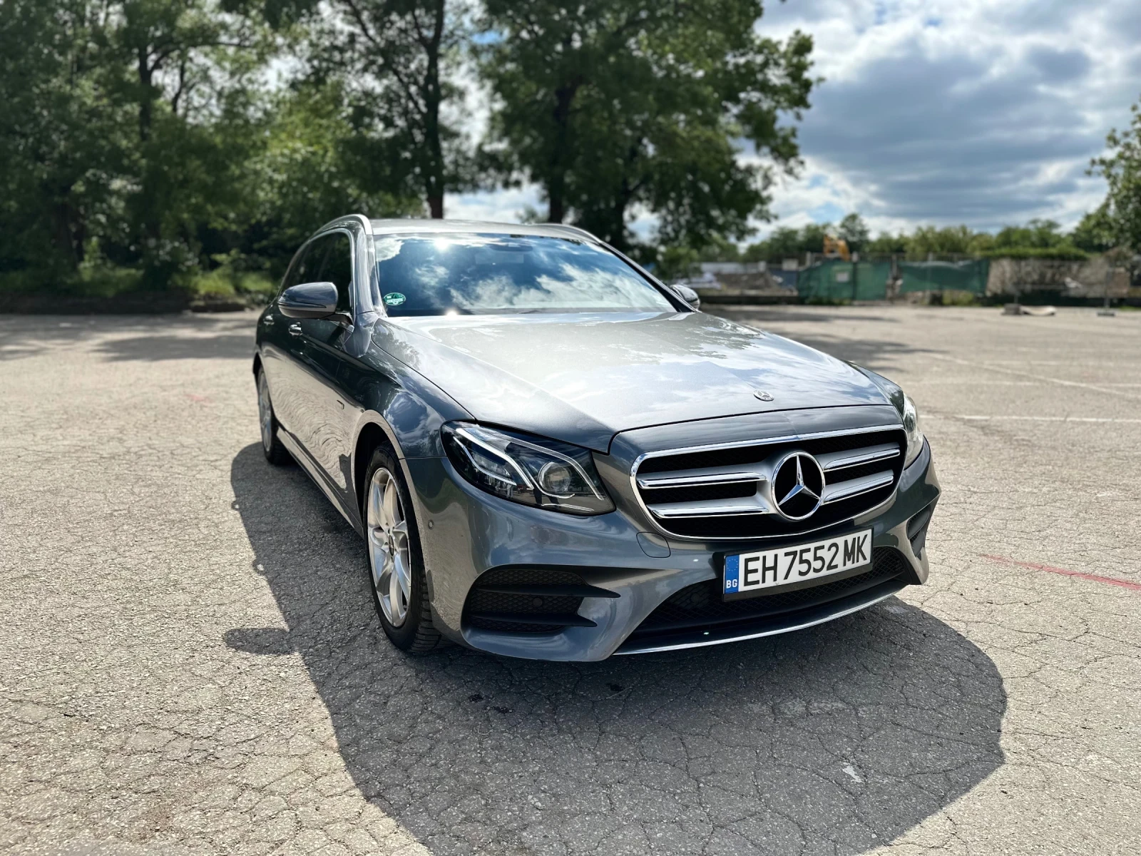 Mercedes-Benz E 300 DE Plug-in Hybrid, AMG Pack , Multi beam LED , снимка 3 - Автомобили и джипове - 54595573
