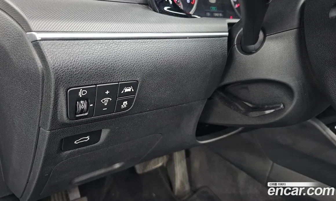 Kia K5 LPG* КОРЕЯ* КОЖА* LANE ASSIST* КОЖА* ЛИЗИНГ, снимка 12 - Автомобили и джипове - 54632272