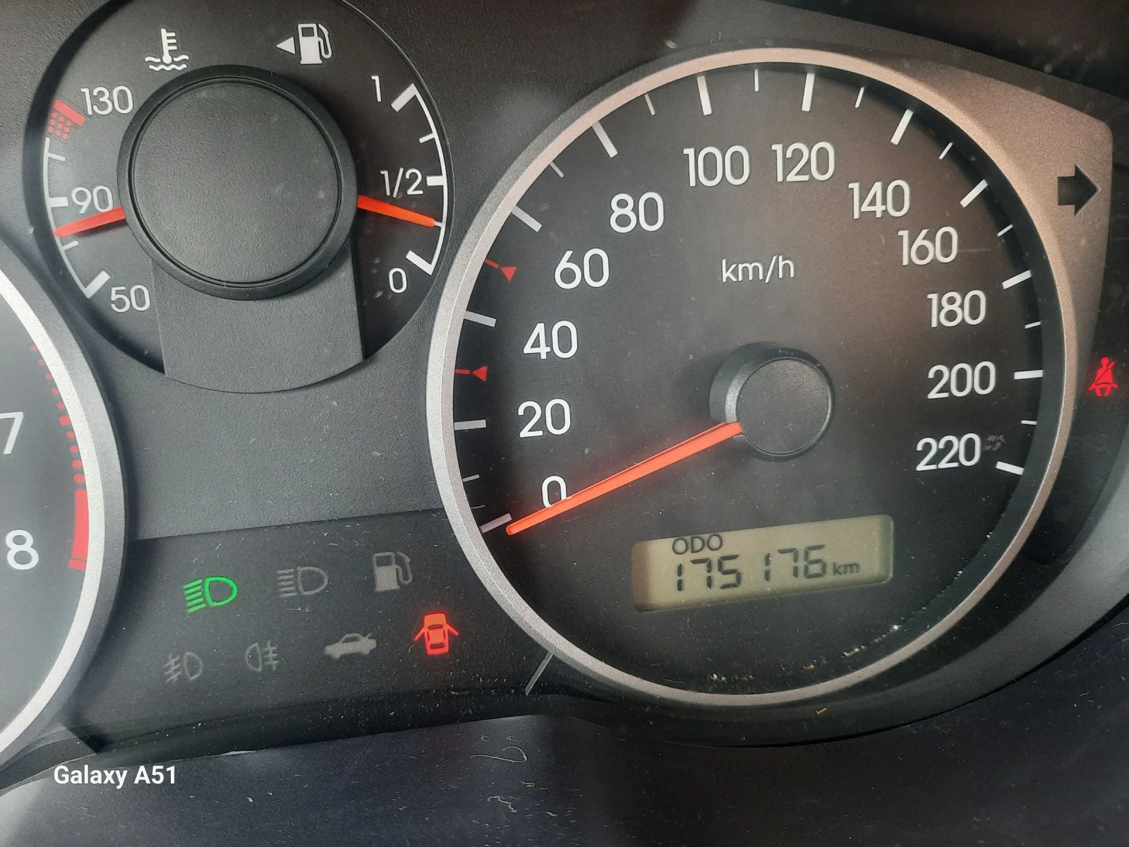 Hyundai I20 1.4 бензин, КЛИМАТИК , снимка 12 - Автомобили и джипове - 54780327