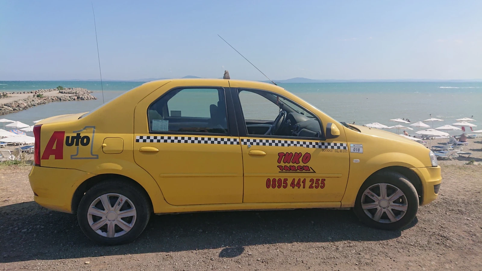 Dacia Logan, снимка 4 - Автомобили и джипове - 54792625