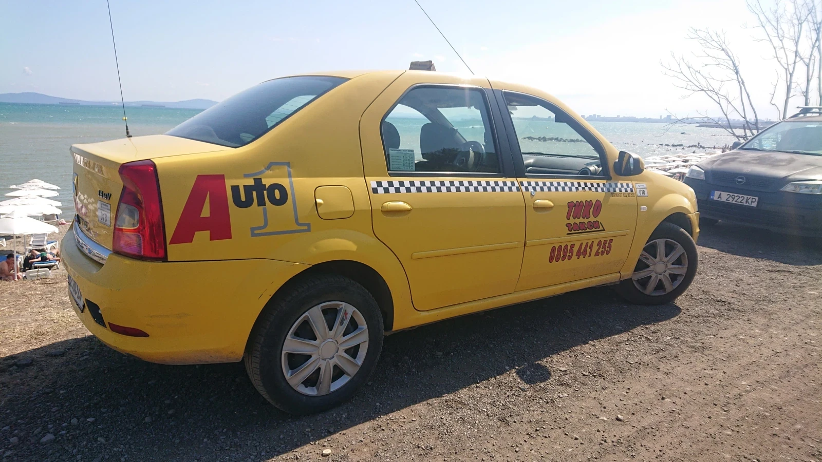 Dacia Logan, снимка 5 - Автомобили и джипове - 54792625