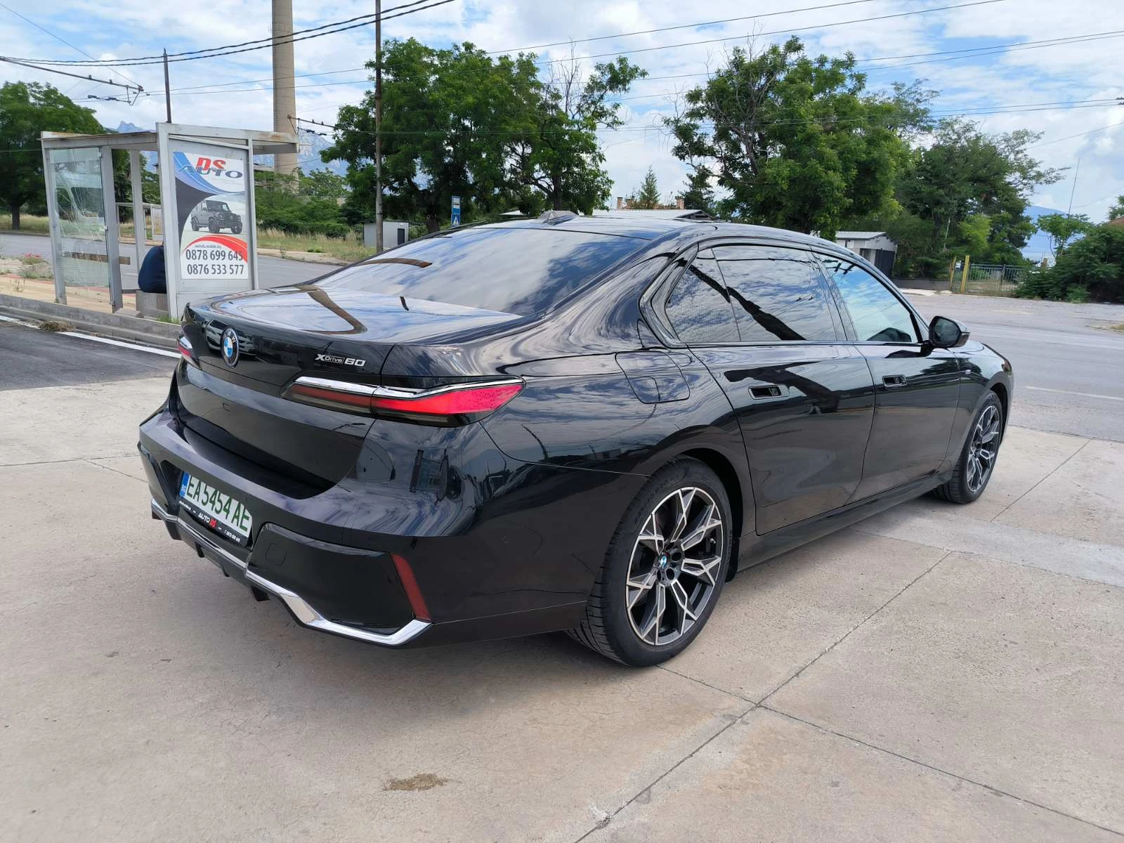 BMW i7 M60-xdriveTv-360kameri-Masage-Head up, снимка 5 - Автомобили и джипове - 54812111