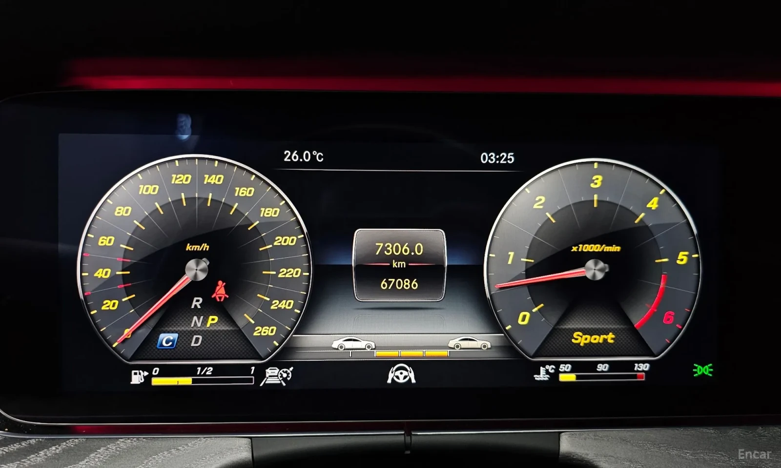 Mercedes-Benz CLS 400 4MATIC * ПОДГРЕВ* ОБДУХВ* BURMASTER* 360* , снимка 8 - Автомобили и джипове - 55177015