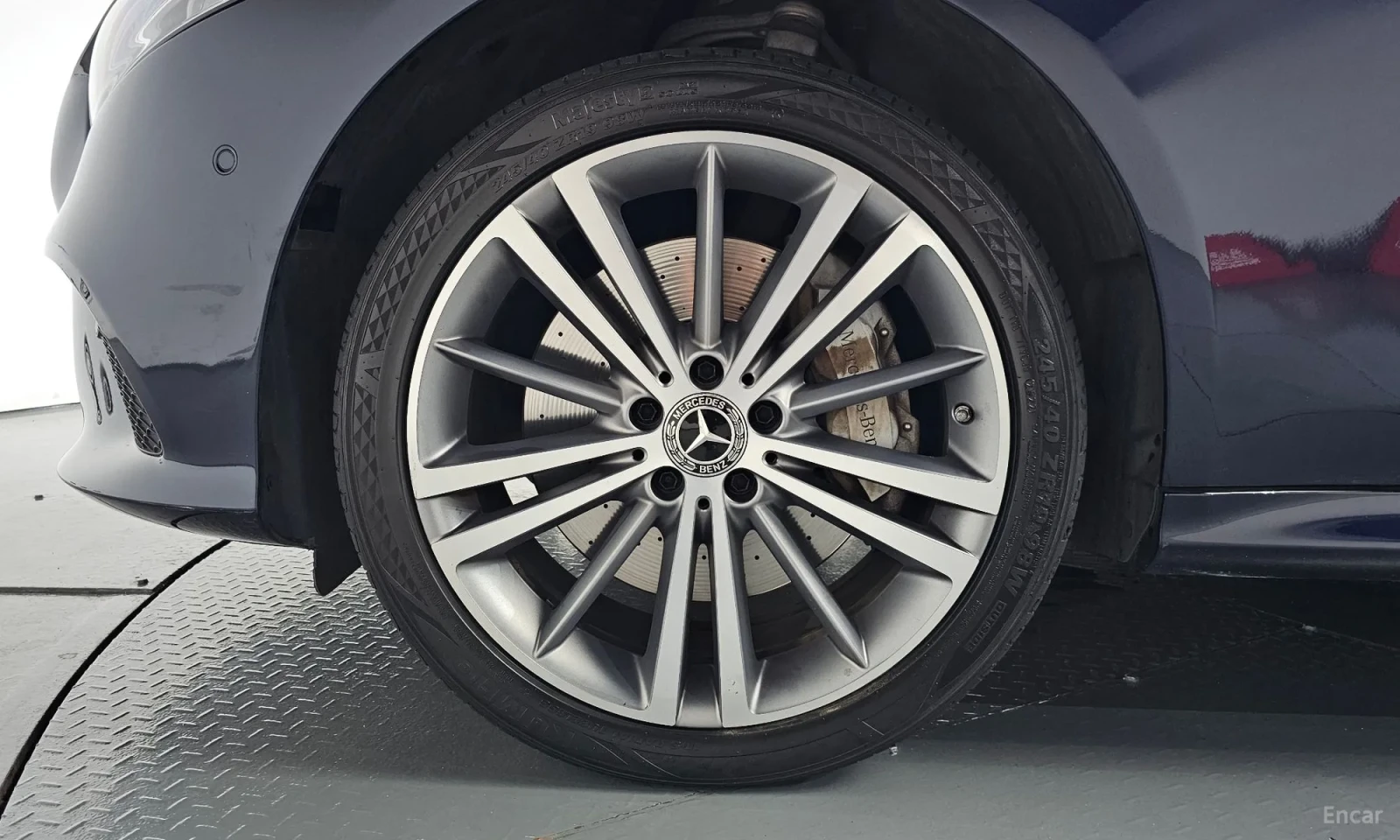 Mercedes-Benz CLS 400 4MATIC * ПОДГРЕВ* ОБДУХВ* BURMASTER* 360* , снимка 5 - Автомобили и джипове - 55177015