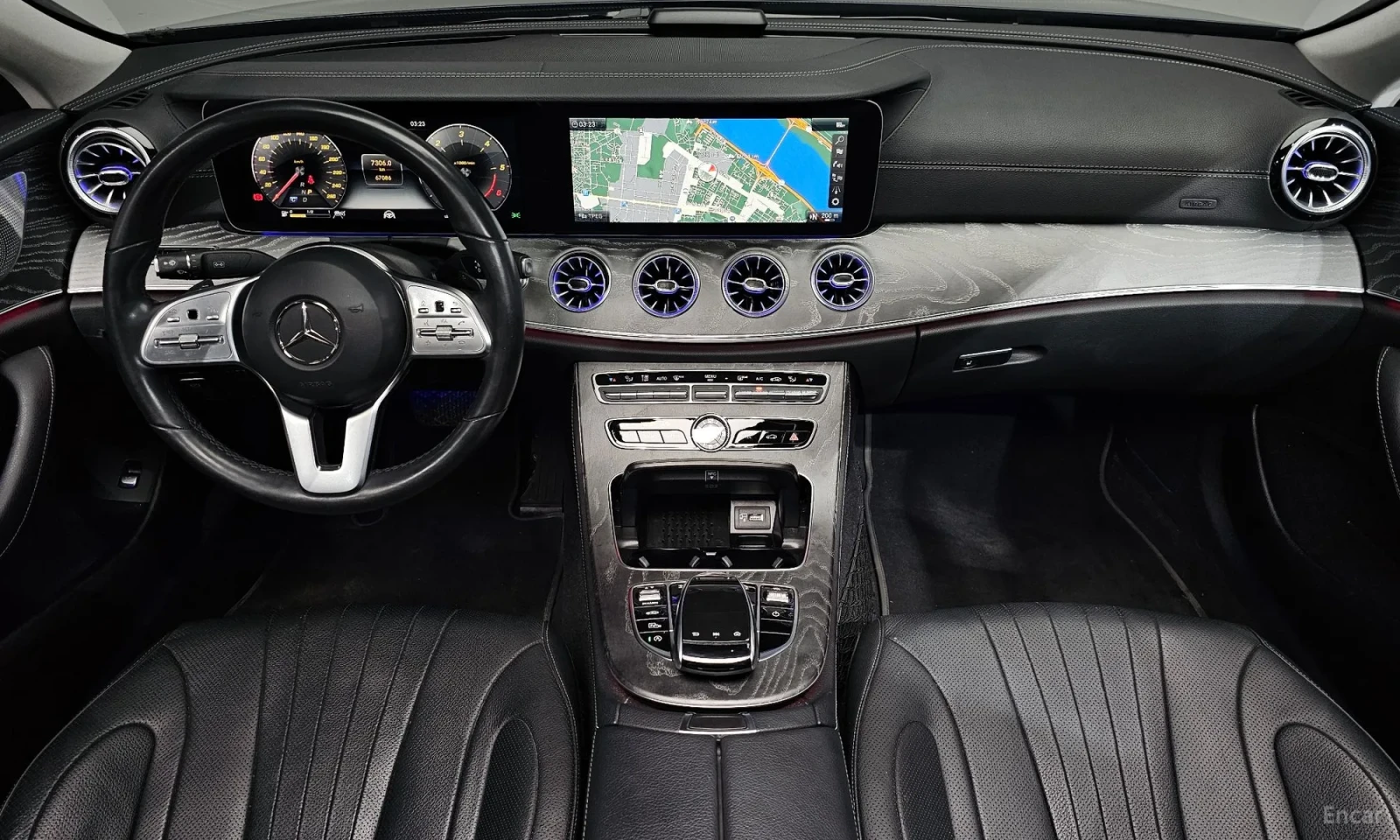 Mercedes-Benz CLS 400 4MATIC * ПОДГРЕВ* ОБДУХВ* BURMASTER* 360* , снимка 7 - Автомобили и джипове - 55177015