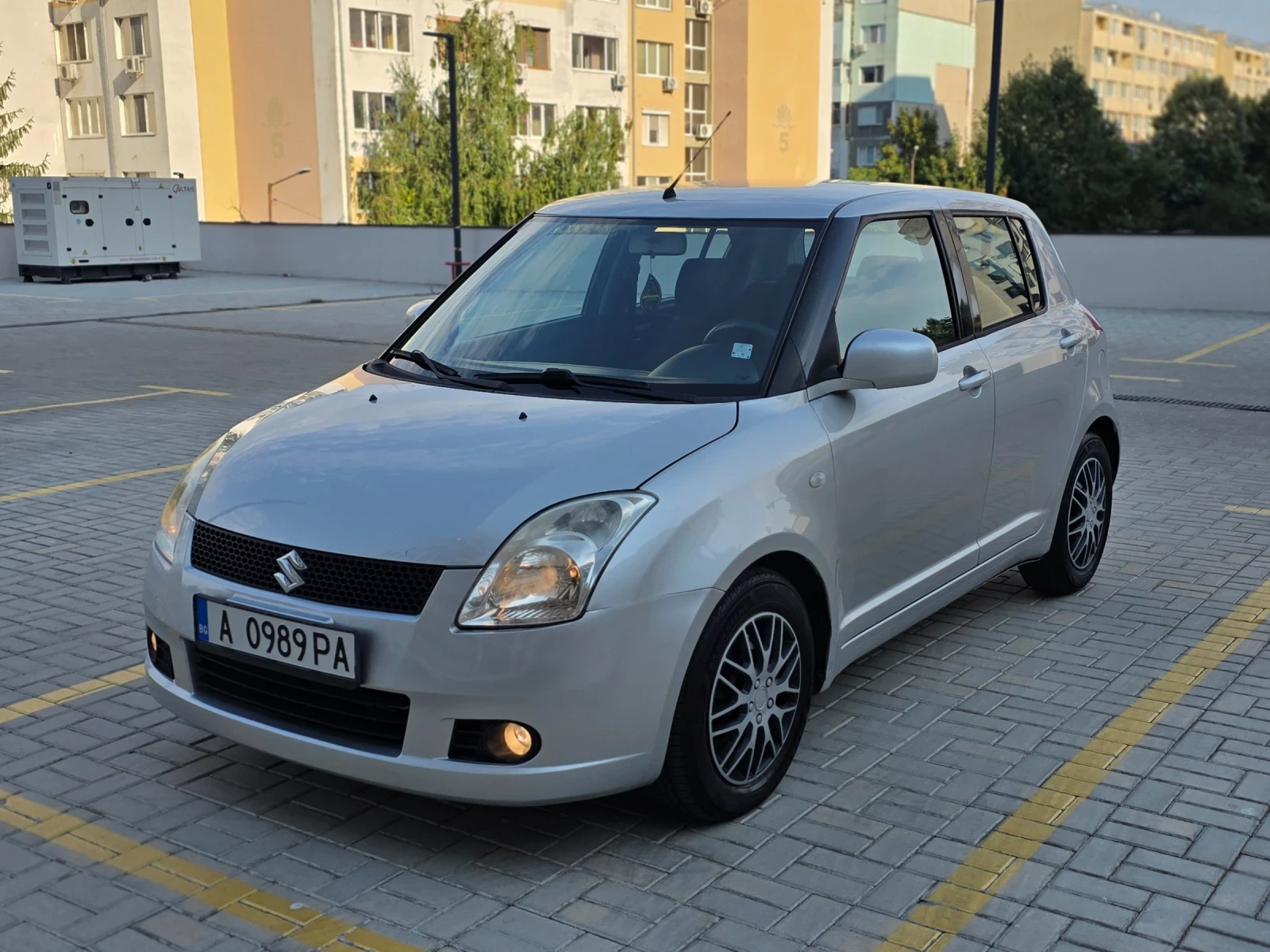 Suzuki Swift 1.3 Бензин , снимка 7 - Автомобили и джипове - 55942679