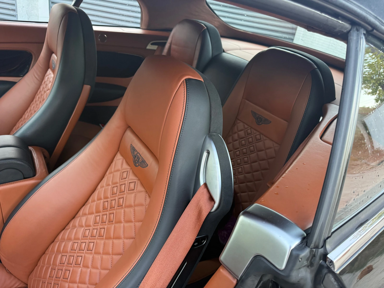 Bentley Continental GTC* КАБРИО* ФУЛ ЕКСТРИ* * СЕРВИЗ* , снимка 15 - Автомобили и джипове - 56323144