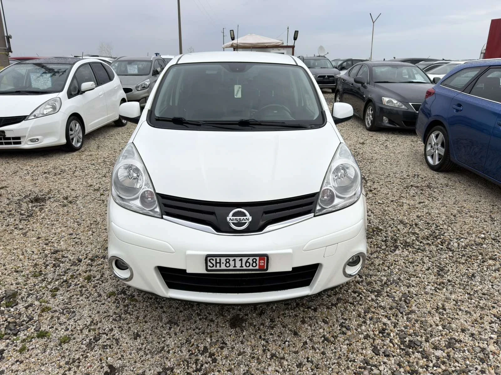 Nissan Note 1.6i Automat, снимка 3 - Автомобили и джипове - 56613372
