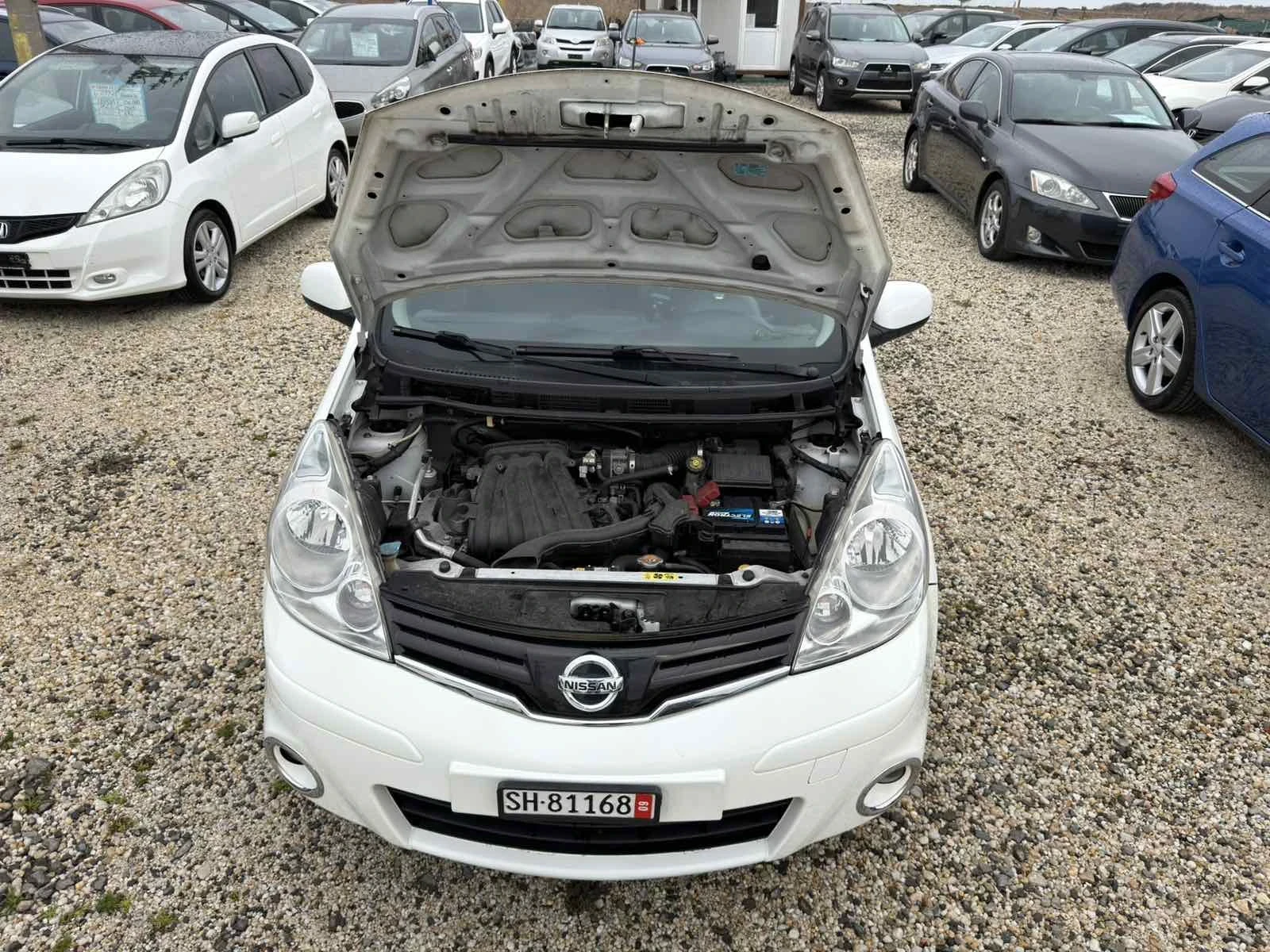 Nissan Note 1.6i Automat, снимка 4 - Автомобили и джипове - 56613372