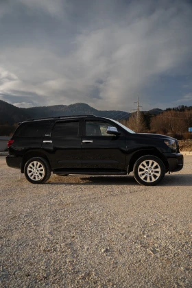 Toyota Sequoia 5.7 ГАЗ PLATINUM 4x4, снимка 5