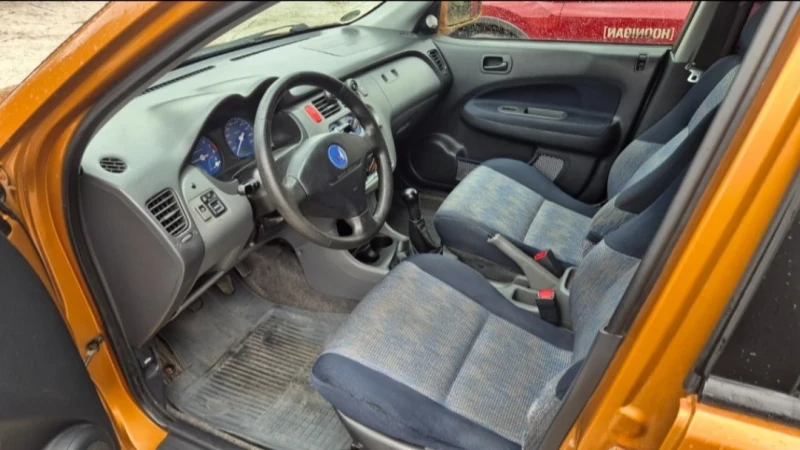 Honda Hr-v Honda H-RV 1.6 4?4 бензин , снимка 9 - Автомобили и джипове - 47206636