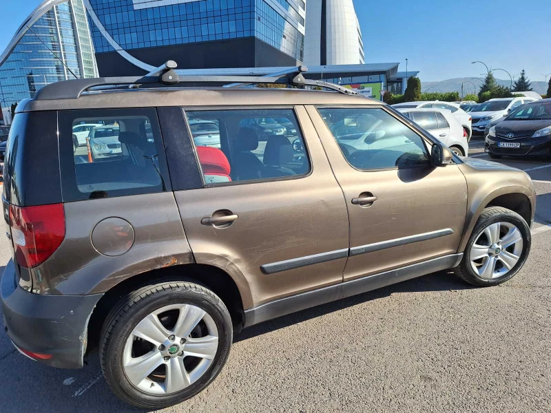 Skoda Yeti 2.0 Diesel, снимка 7 - Автомобили и джипове - 47763693