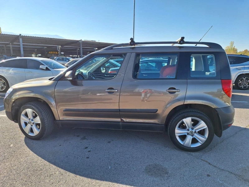 Skoda Yeti 2.0 Diesel, снимка 11 - Автомобили и джипове - 47763693