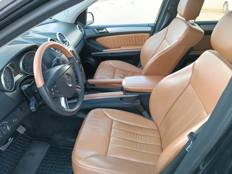 Mercedes-Benz ML 320, снимка 11 - Автомобили и джипове - 53157376