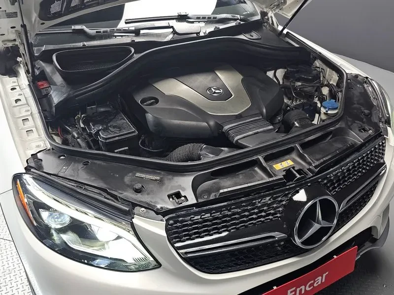 Mercedes-Benz GLE 350D 4MATIC, снимка 6 - Автомобили и джипове - 55562869