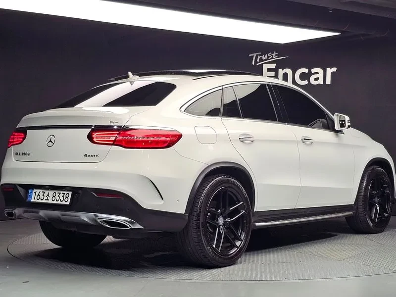 Mercedes-Benz GLE 350D 4MATIC, снимка 2 - Автомобили и джипове - 55562869