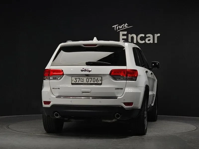 Jeep Cherokee 3.6 Limited - CAMO 30% ABAHC, снимка 4 - Автомобили и джипове - 55941621