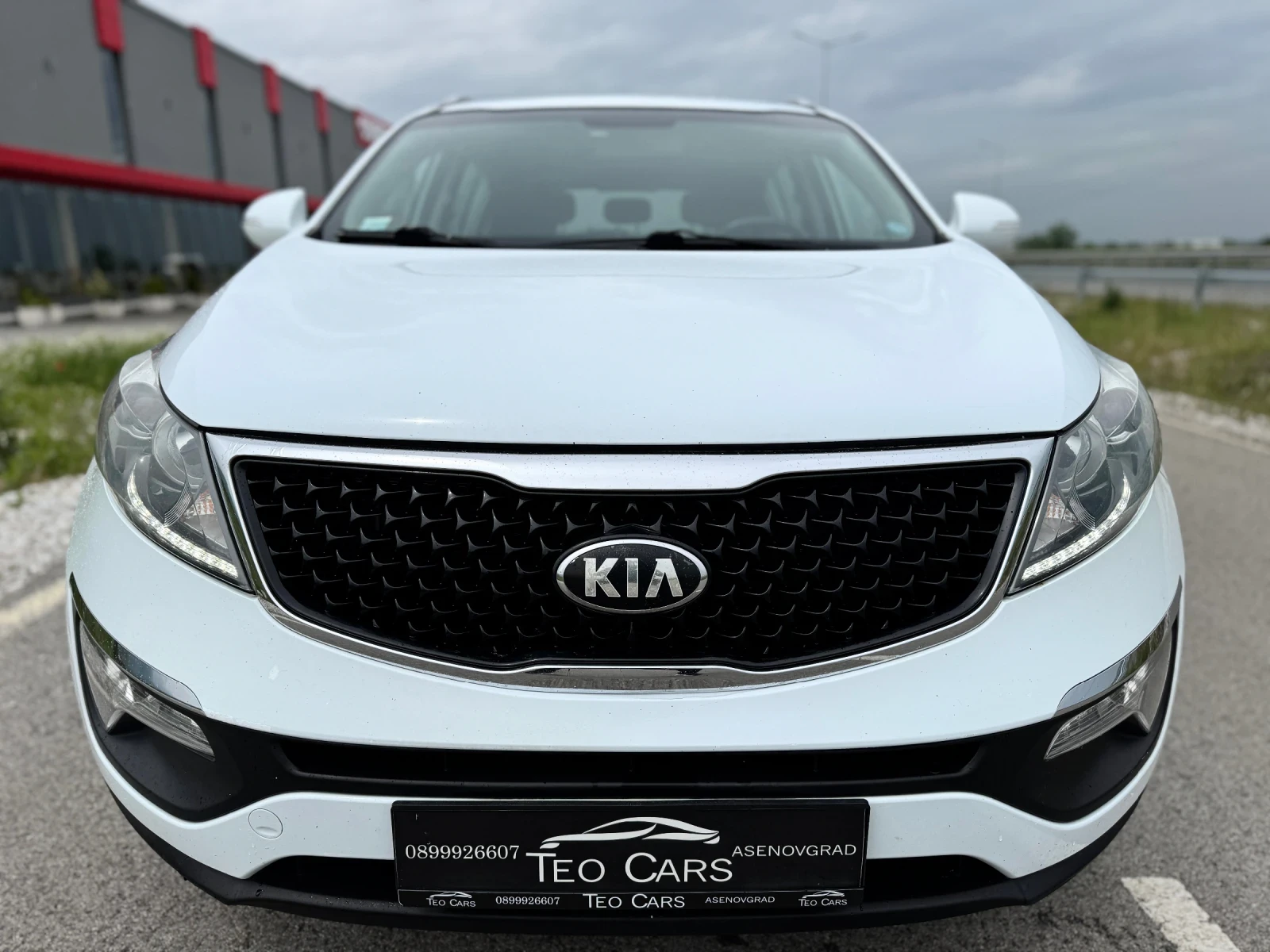 Kia Sportage 1.7 CRDi / EURO 6 / PARKTRONIC / LED - изображение 2