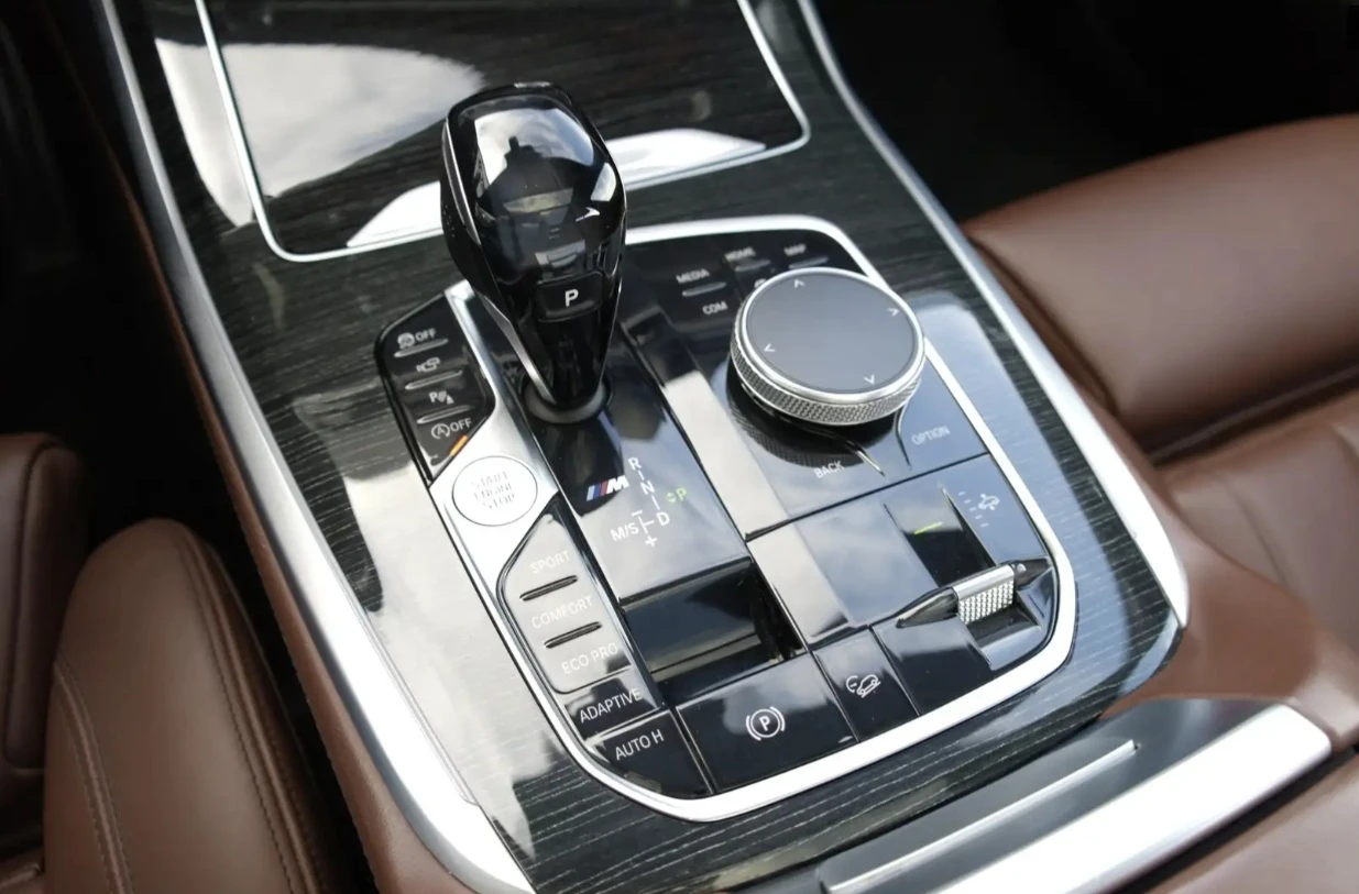 BMW X7 M50d xDrive - изображение 7