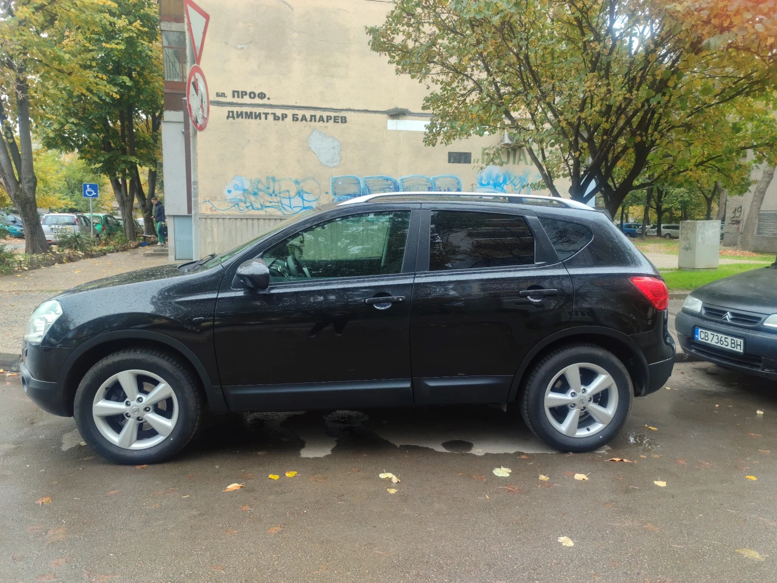 Nissan Qashqai 2.0i   + . 44 | Mobile.bg   2