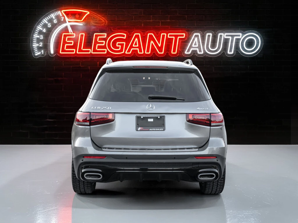 Mercedes-Benz GLB AMG* Night PKG* burmester, снимка 4 - Автомобили и джипове - 54069429