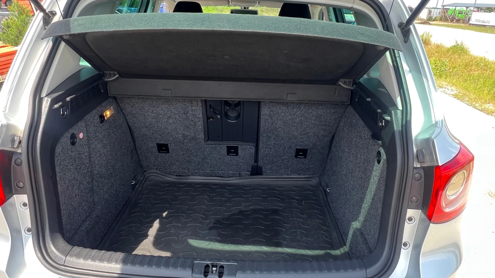 VW Tiguan 2.0TDI 4x4 avtomatik, снимка 11 - Автомобили и джипове - 54660536