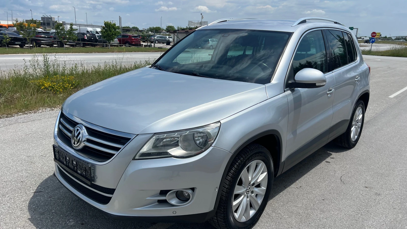 VW Tiguan 2.0TDI 4x4 avtomatik, снимка 3 - Автомобили и джипове - 54660536