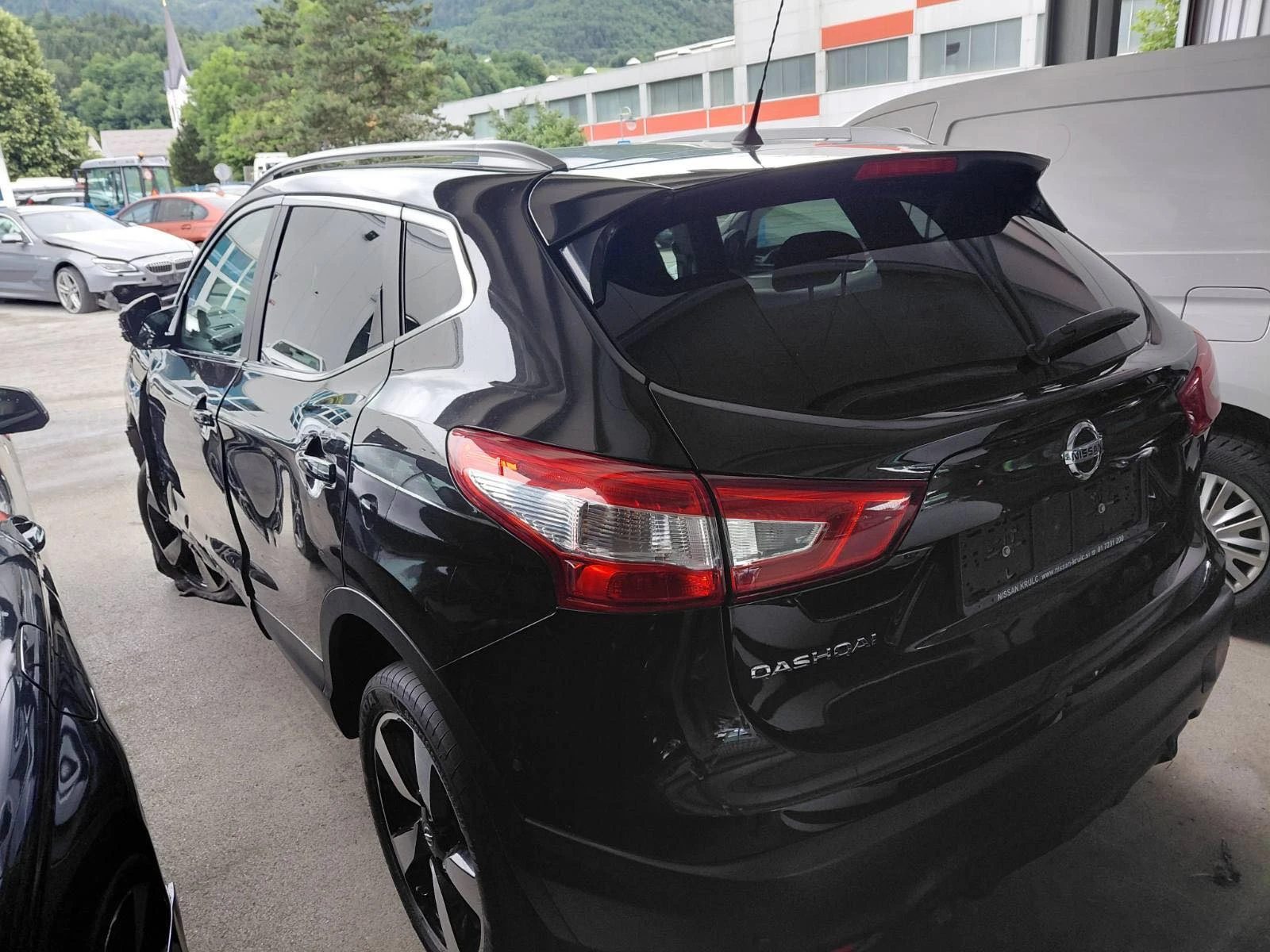 Nissan Qashqai 1.2i EVRO6 �������� | Mobile.bg � ����������� 3