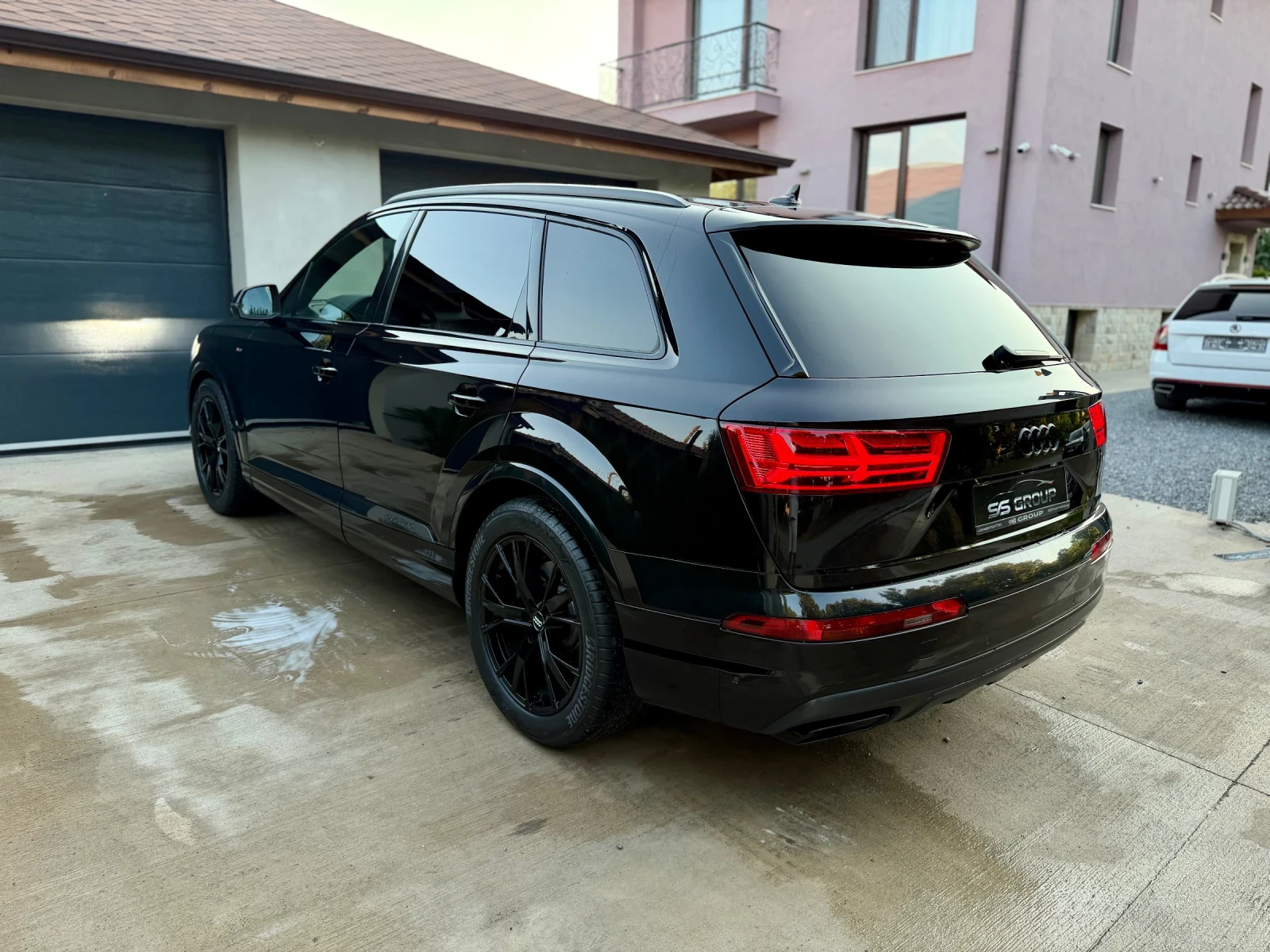 Audi Q7 S line FULL | Night Vision | Matrix | 360 | 7 мест, снимка 6 - Автомобили и джипове - 55269280