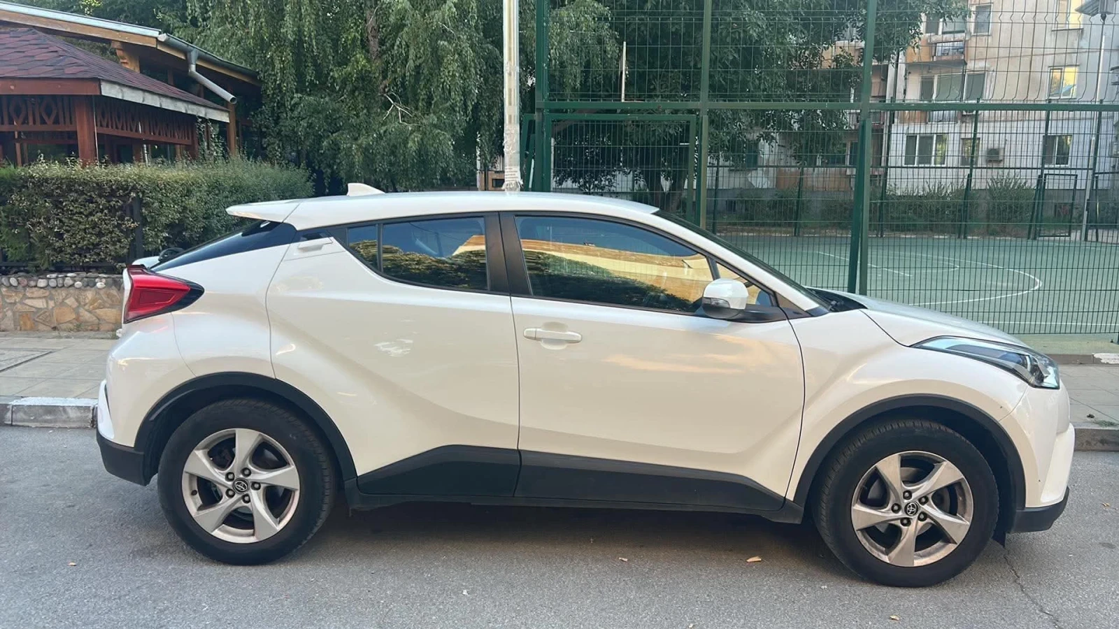 Toyota C-HR 1.2 Turbo 3 ��. ������� ���� �� ��������  | Mobile.bg � ����������� 3