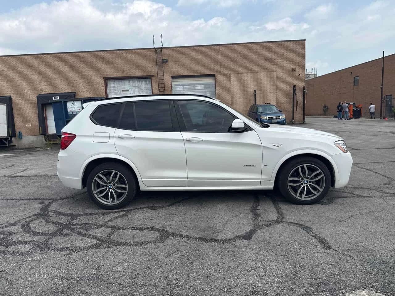 BMW X3 * xDrive35i * АВТОКРЕДИТ БЕЗ ПЪРВОНАЧАЛНА ВНОСКА* , снимка 3 - Автомобили и джипове - 55621587