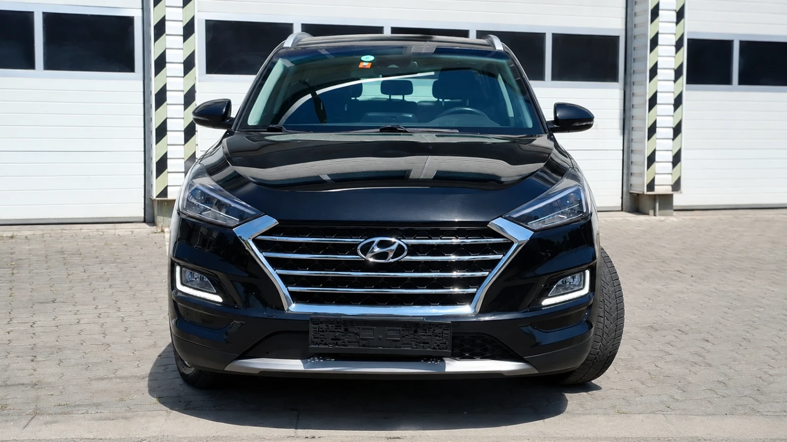 Hyundai Tucson 2.0 CRDi HYBRID 4?4 AUTOMATIC   186 к.с., снимка 2 - Автомобили и джипове - 55627157