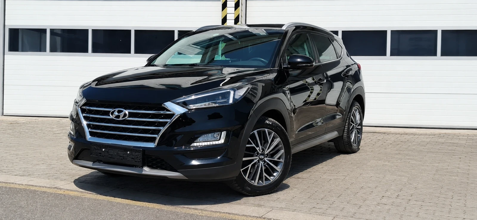 Hyundai Tucson 2.0 CRDi HYBRID 4?4 AUTOMATIC   186 к.с., снимка 3 - Автомобили и джипове - 55627157
