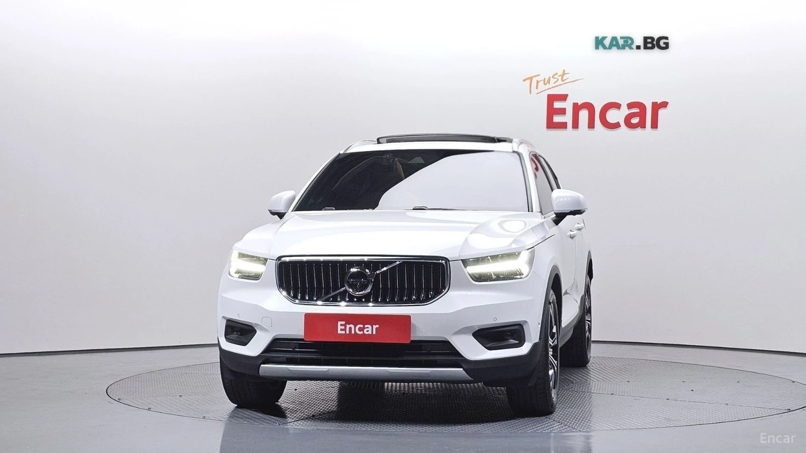 Volvo XC40 B4 Inscription* КОЖА* НАВИ* ПАНО* 360, снимка 3 - Автомобили и джипове - 56003168