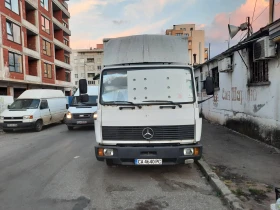     Mercedes-Benz 709