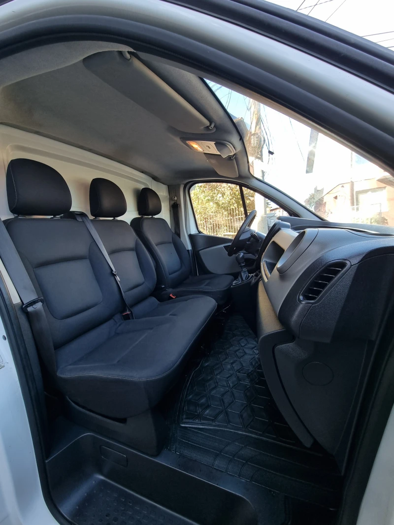 Renault Trafic 1.6DCI KLIMA 2017, снимка 11 - Бусове и автобуси - 47645482