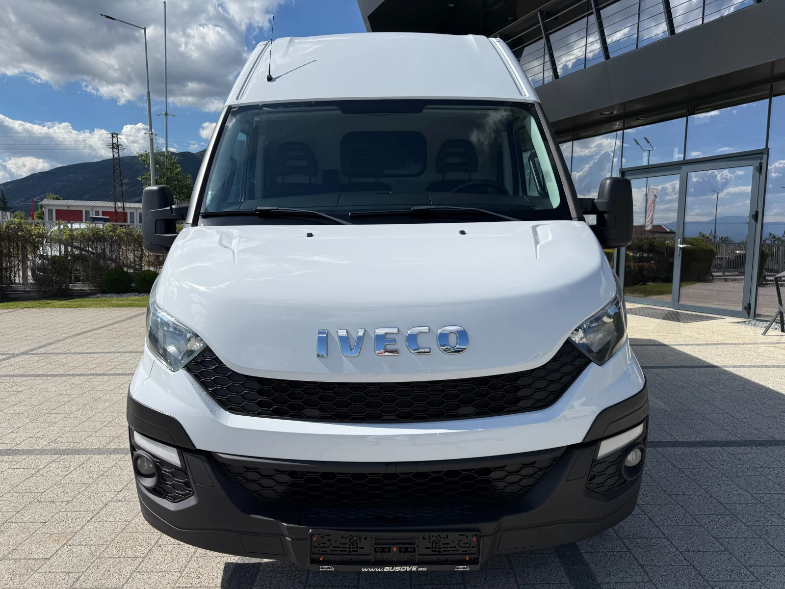Iveco Daily 35S15 Две странични врати Клима L2H2 Euro 5 , снимка 3 - Бусове и автобуси - 55637450