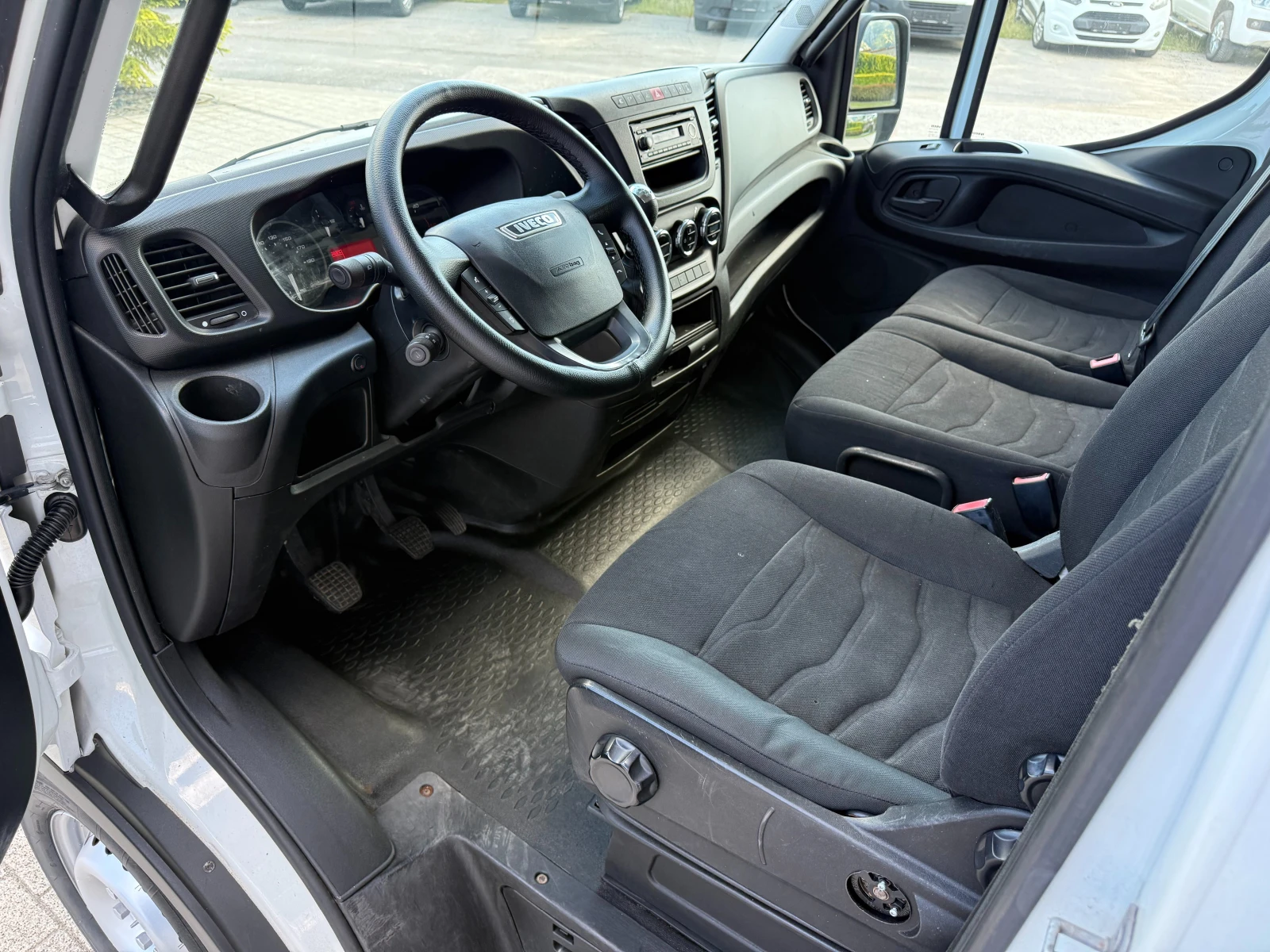 Iveco Daily 35S15 Две странични врати Клима L2H2 Euro 5 , снимка 12 - Бусове и автобуси - 55637450